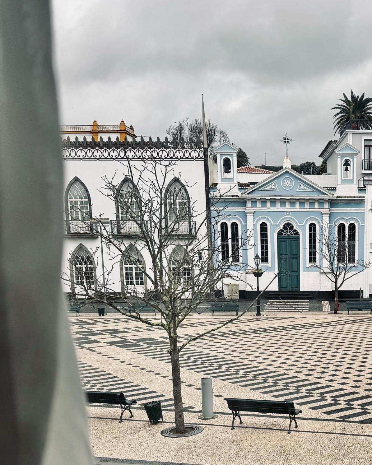 Alianca Cafe & Hostel Angra do Heroísmo Exteriör bild